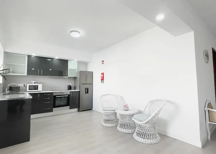 Balcony Apartment Ponta Delgada